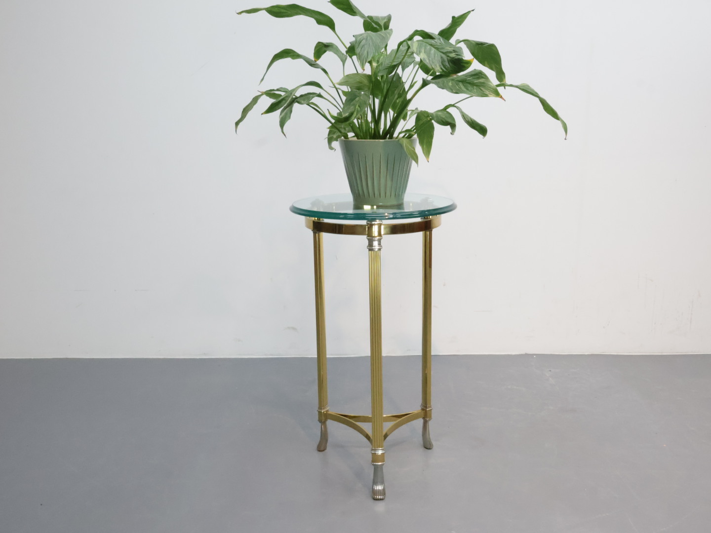Vintage bijzettafel / messing glas / goud / Holywood regency