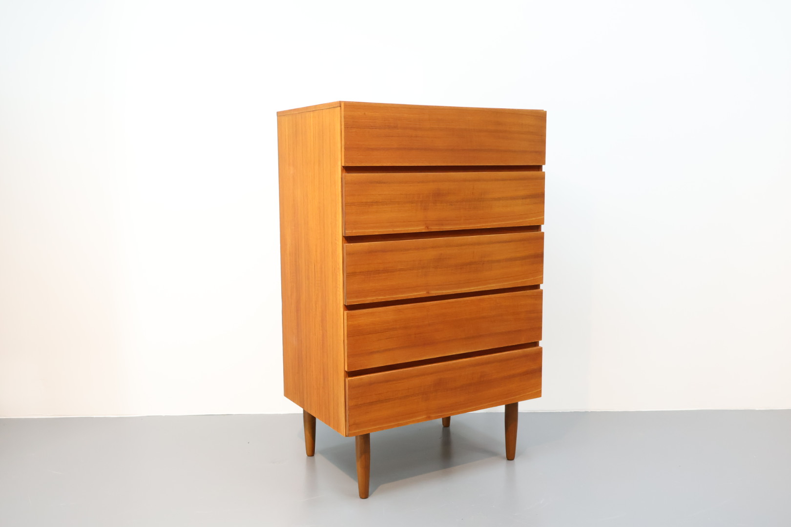 Vintage ladekast / teak teakfineer / 5 lades / Denemarken