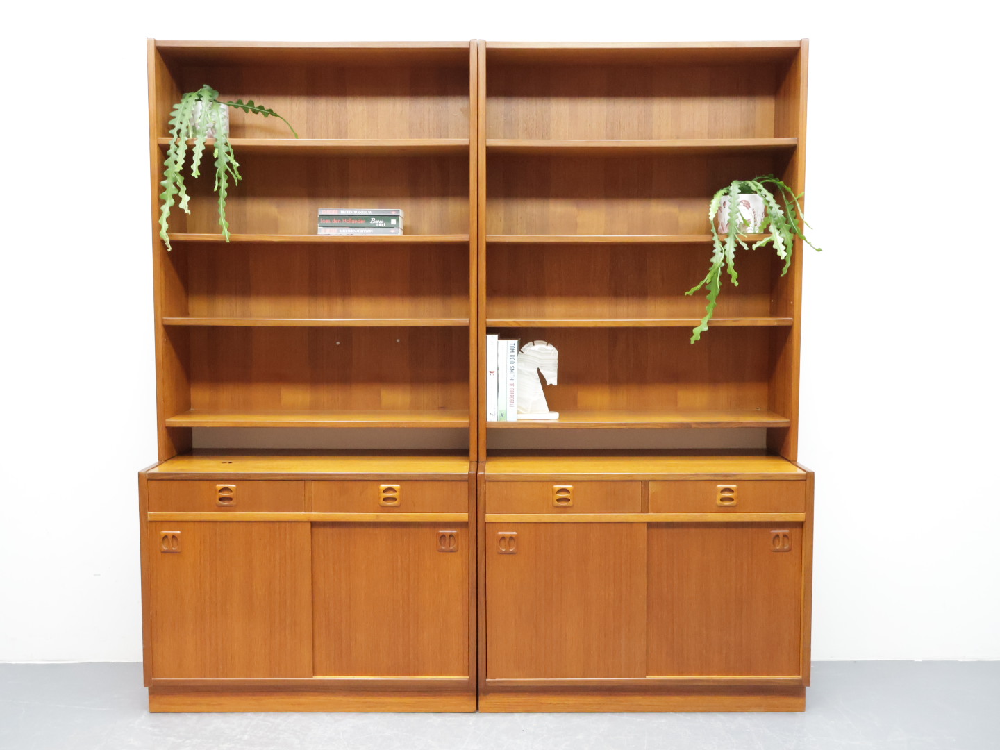 Vintage boekenkast / teak / schuifdeur lades vak / Denemarken 4-delig