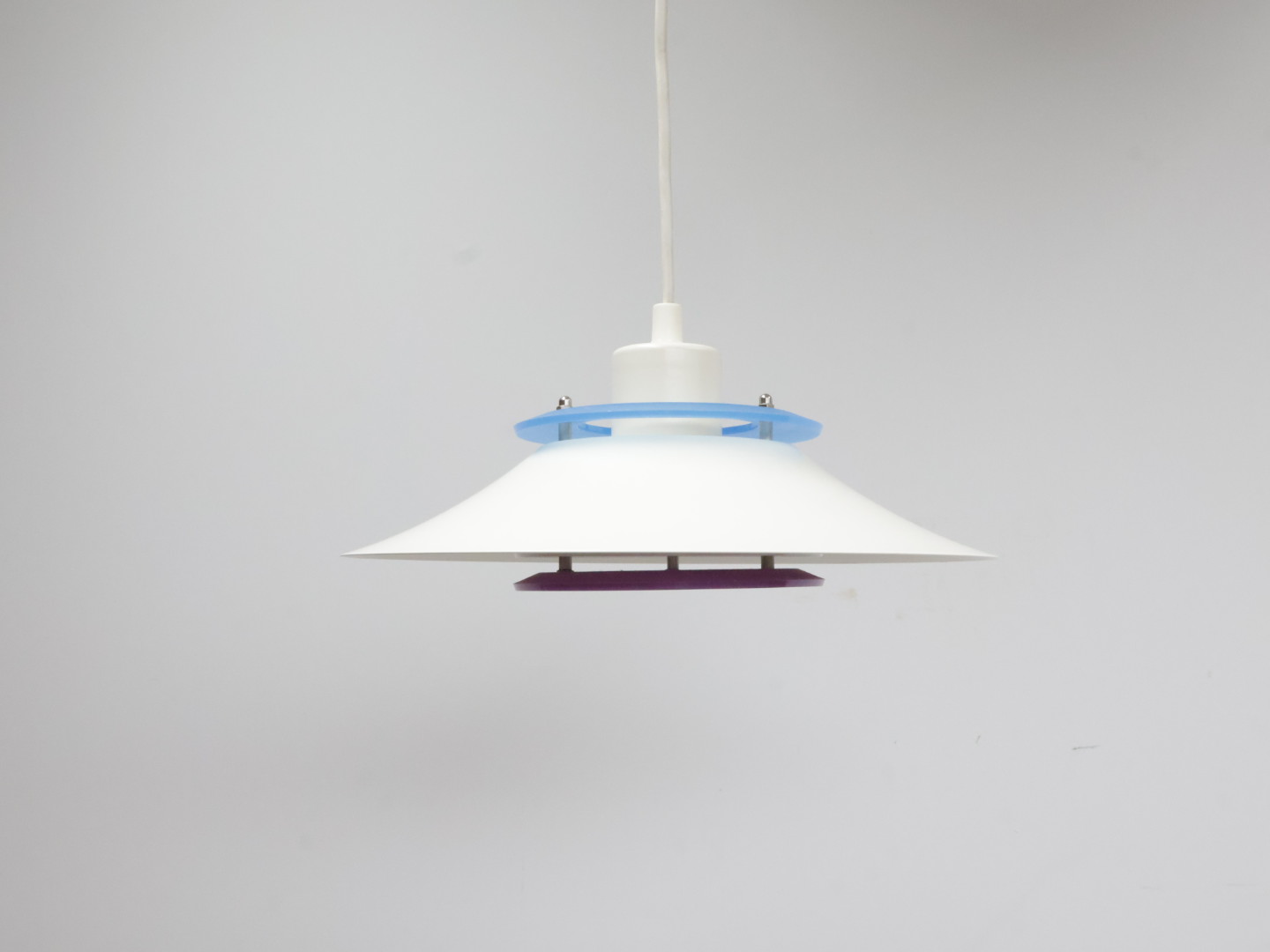 Vintage hanglamp / metaal kunststof / paars blauw wit / Design Light Denmark