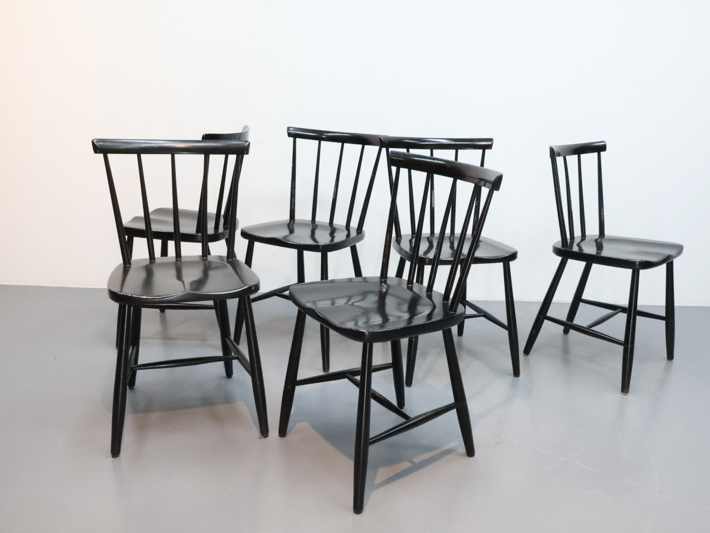 Vintage spijlenstoelen | 13 stuks | Hout