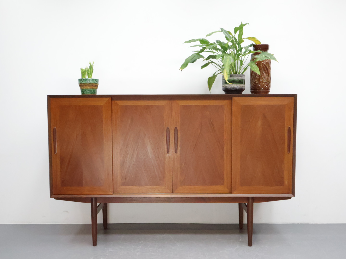 Vintage wandmeubel / teak / schuifdeuren / Denemarken