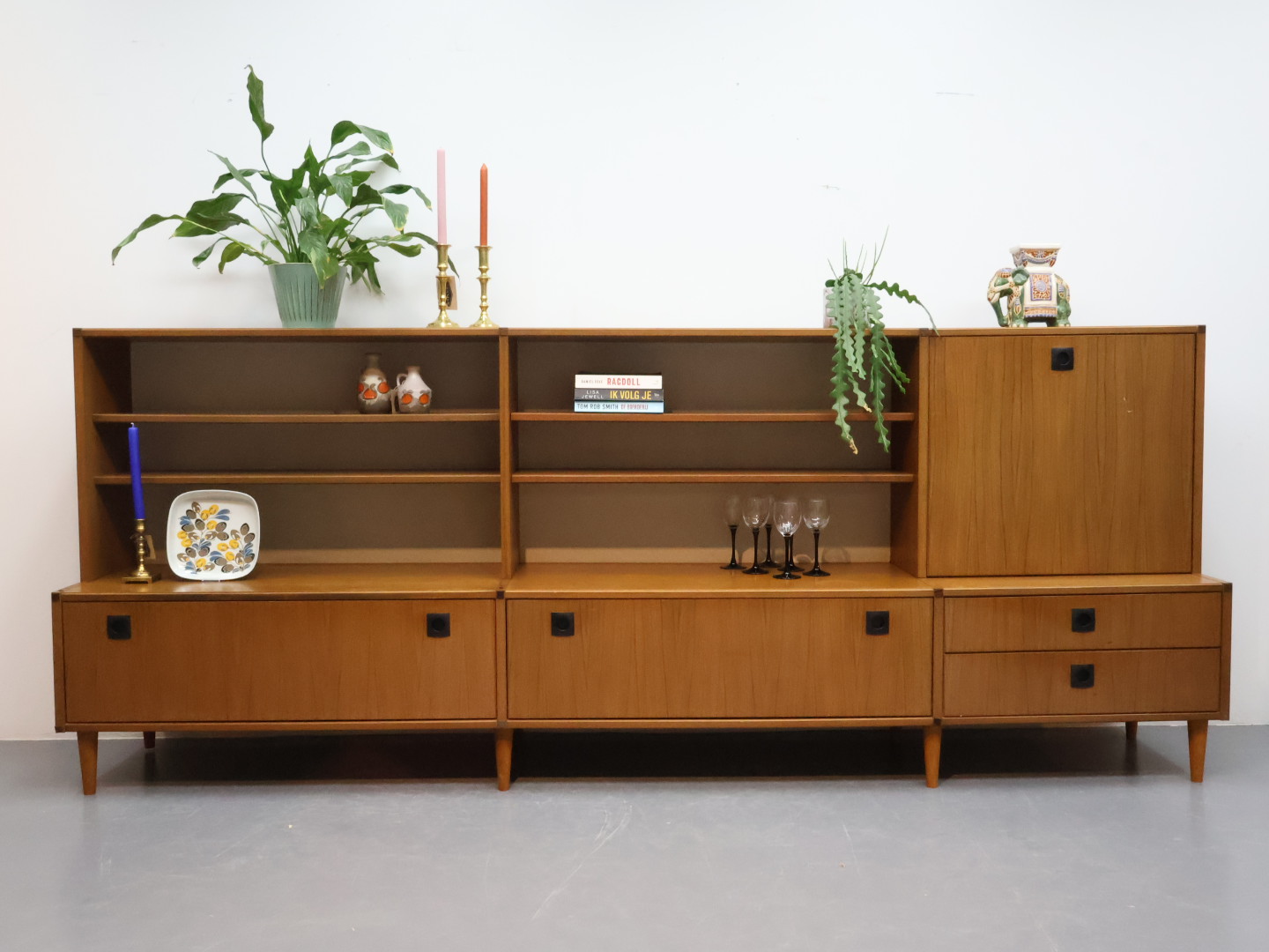 Vintage wandmeubel / teak / klep lade vak / Formule meubelen
